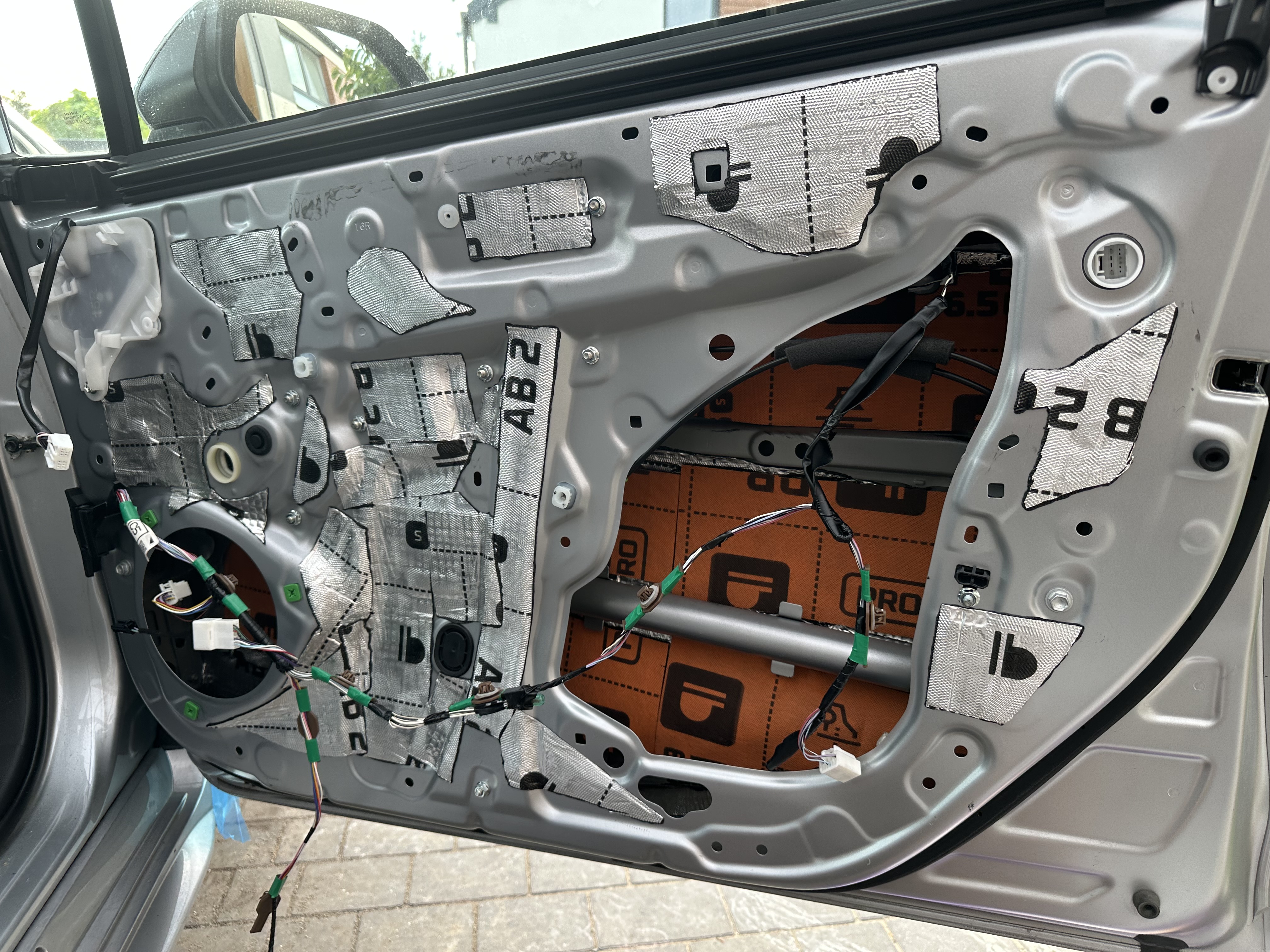 Toyota wygłuszanie - etap 1